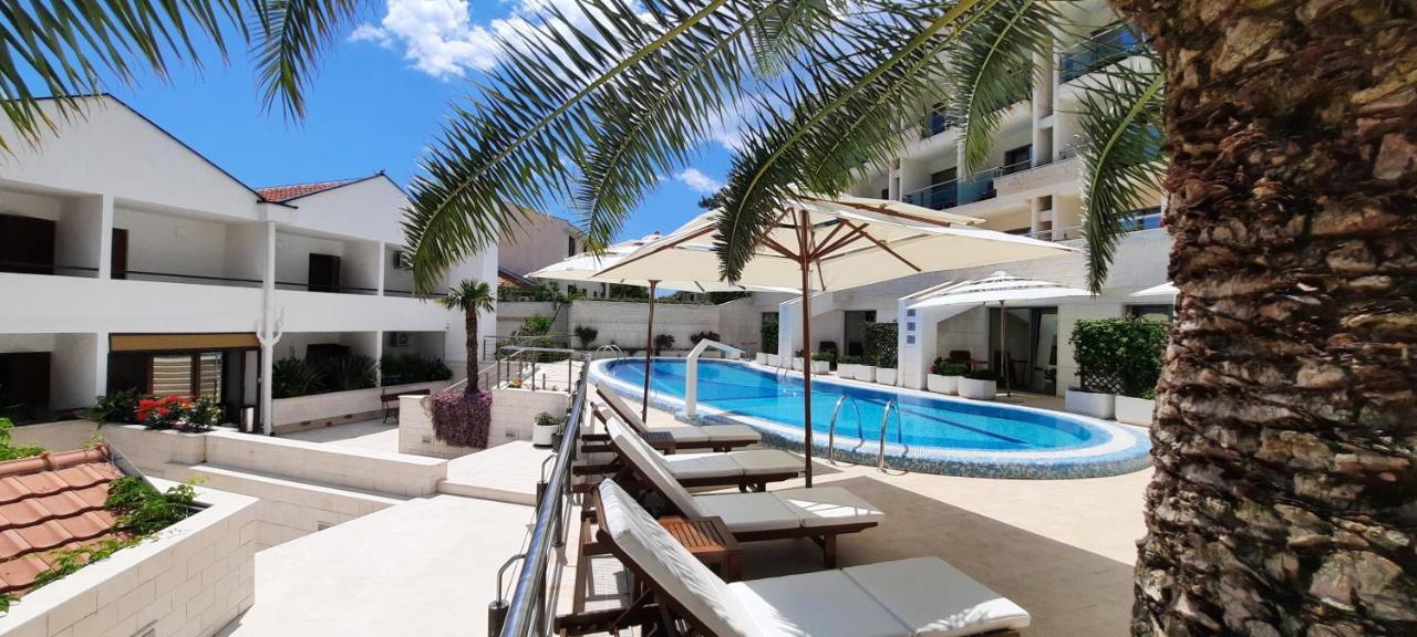 Petrovac Ambassador Apartments מראה חיצוני תמונה