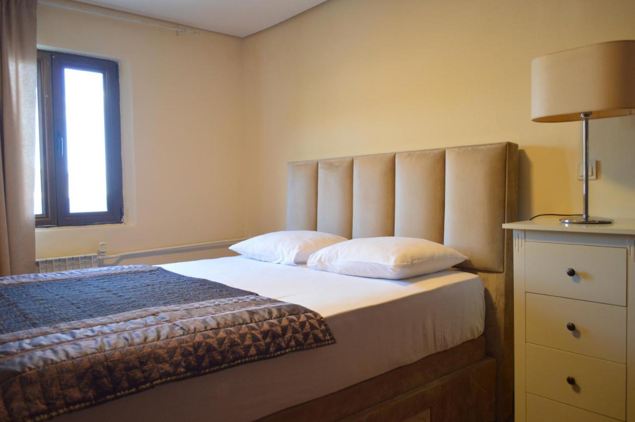 Petrovac Ambassador Apartments מראה חיצוני תמונה
