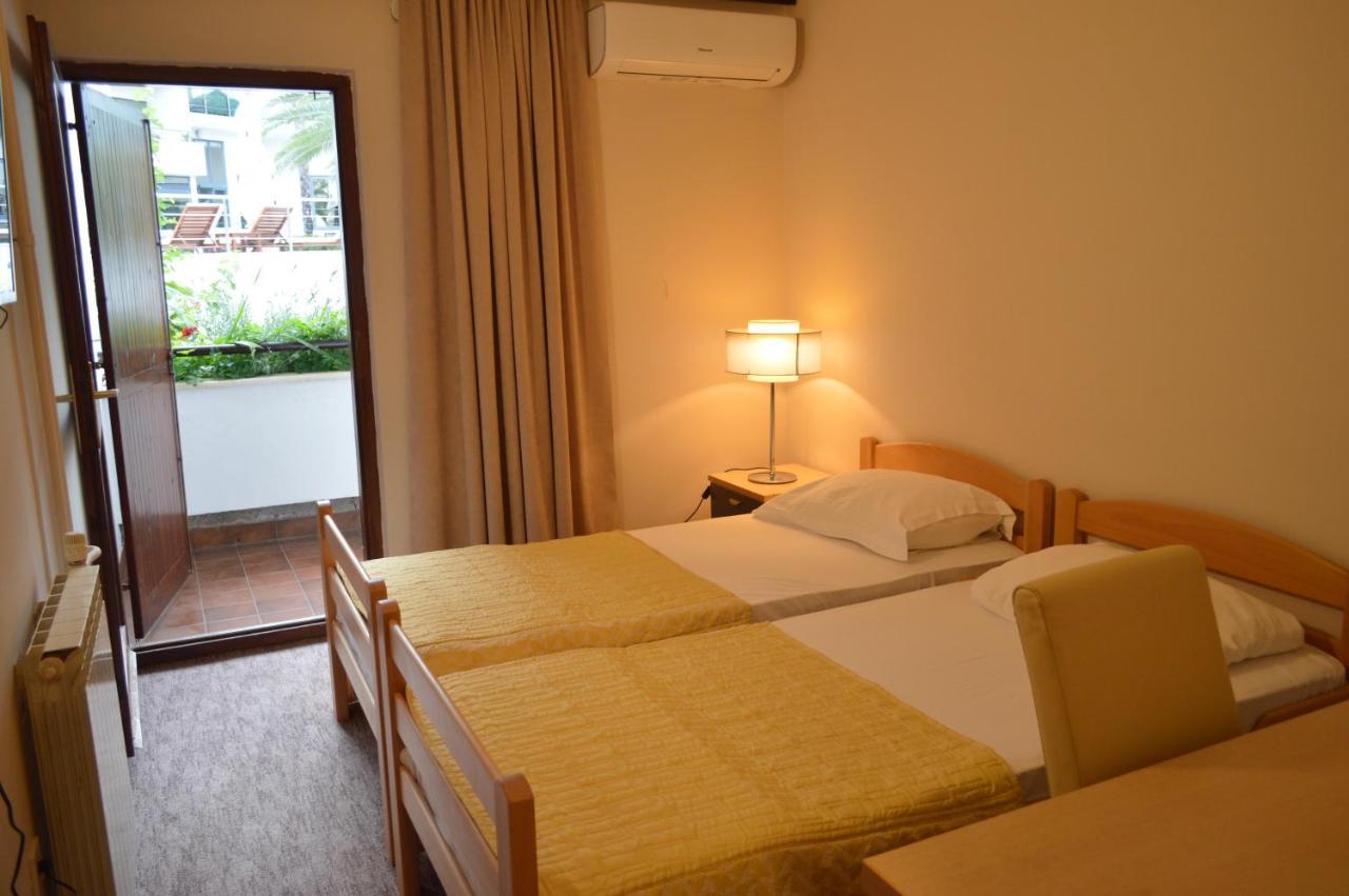 Petrovac Ambassador Apartments מראה חיצוני תמונה